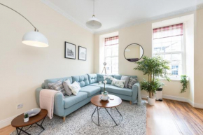 Bright and modern 2 bed apartment